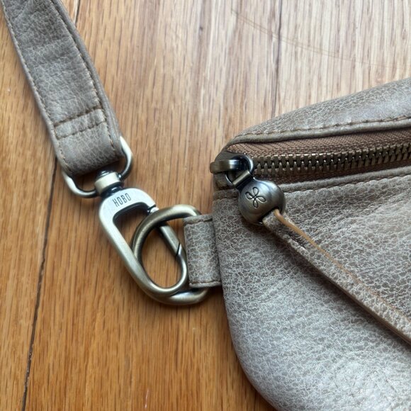 HOBO Fern Belt Bag (Fanny Pack) - Picture 3 of 10